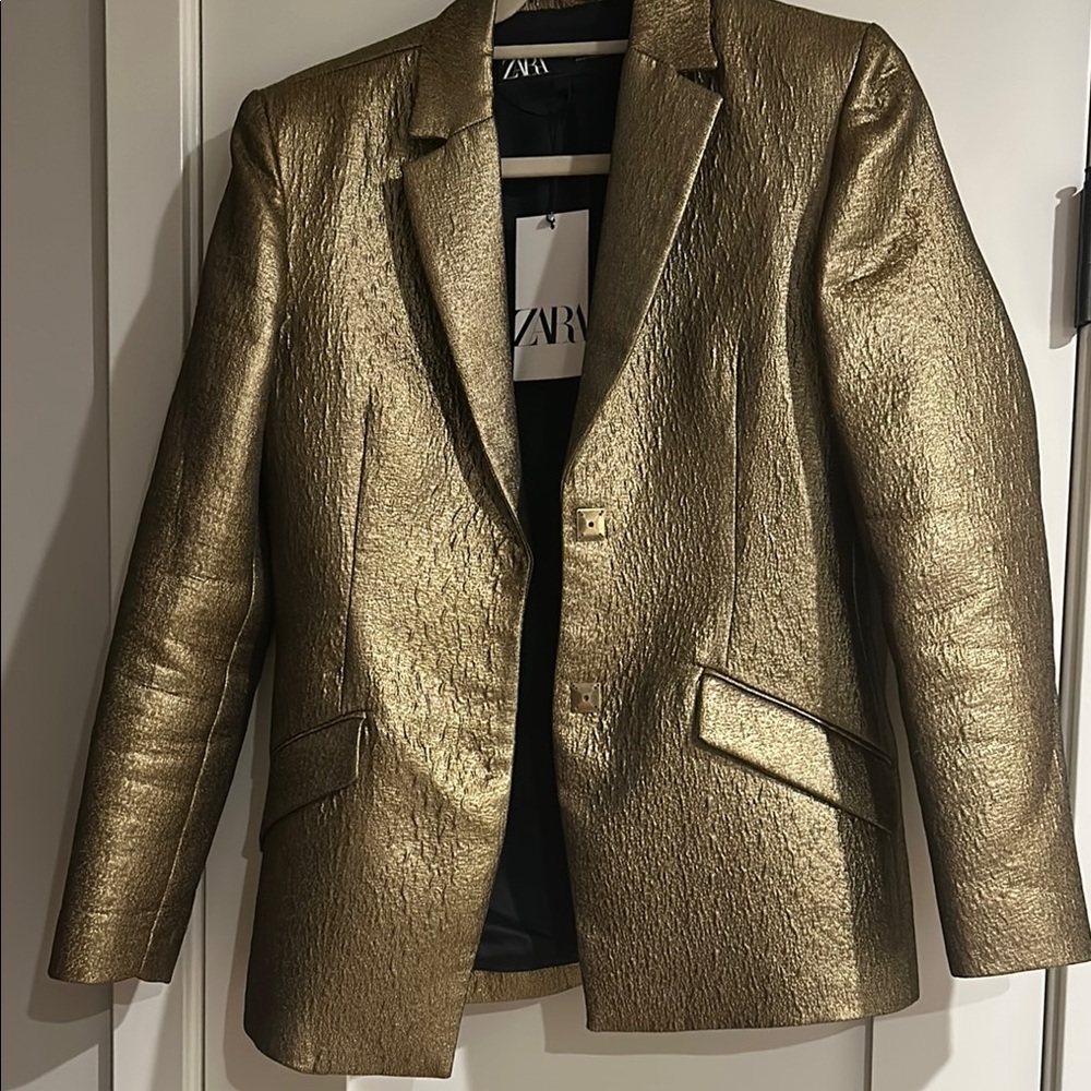 NWT Zara Gold Metallic Blazer with Tailored Silhouette- Size S